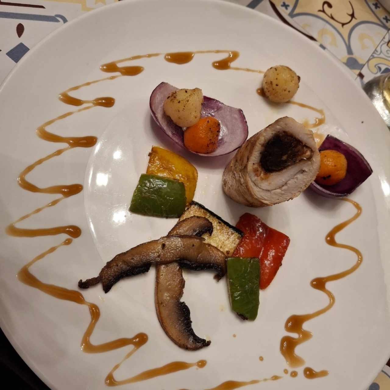 Pollo con dátiles 