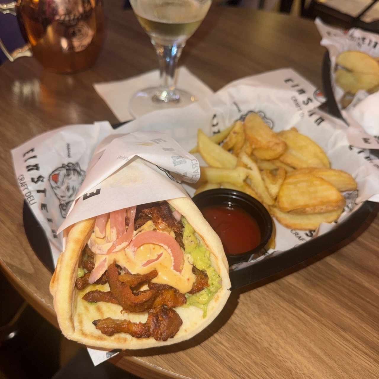 Giro einstein al pastor 