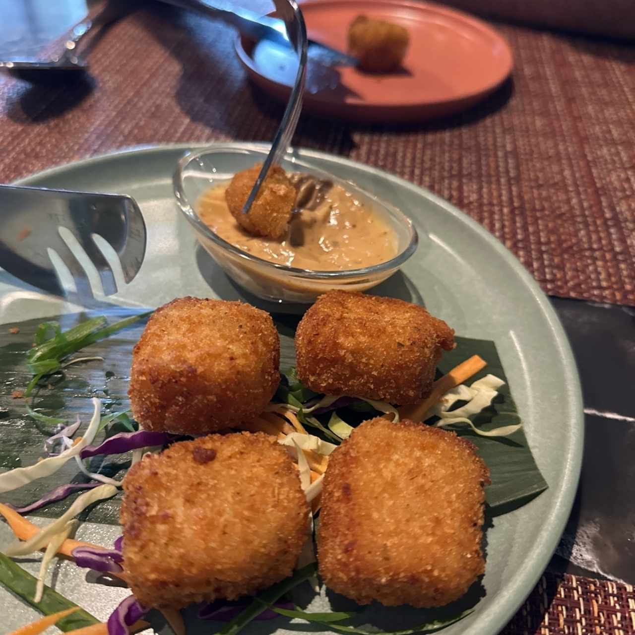 ENTRADAS - CRISPY TOFU
