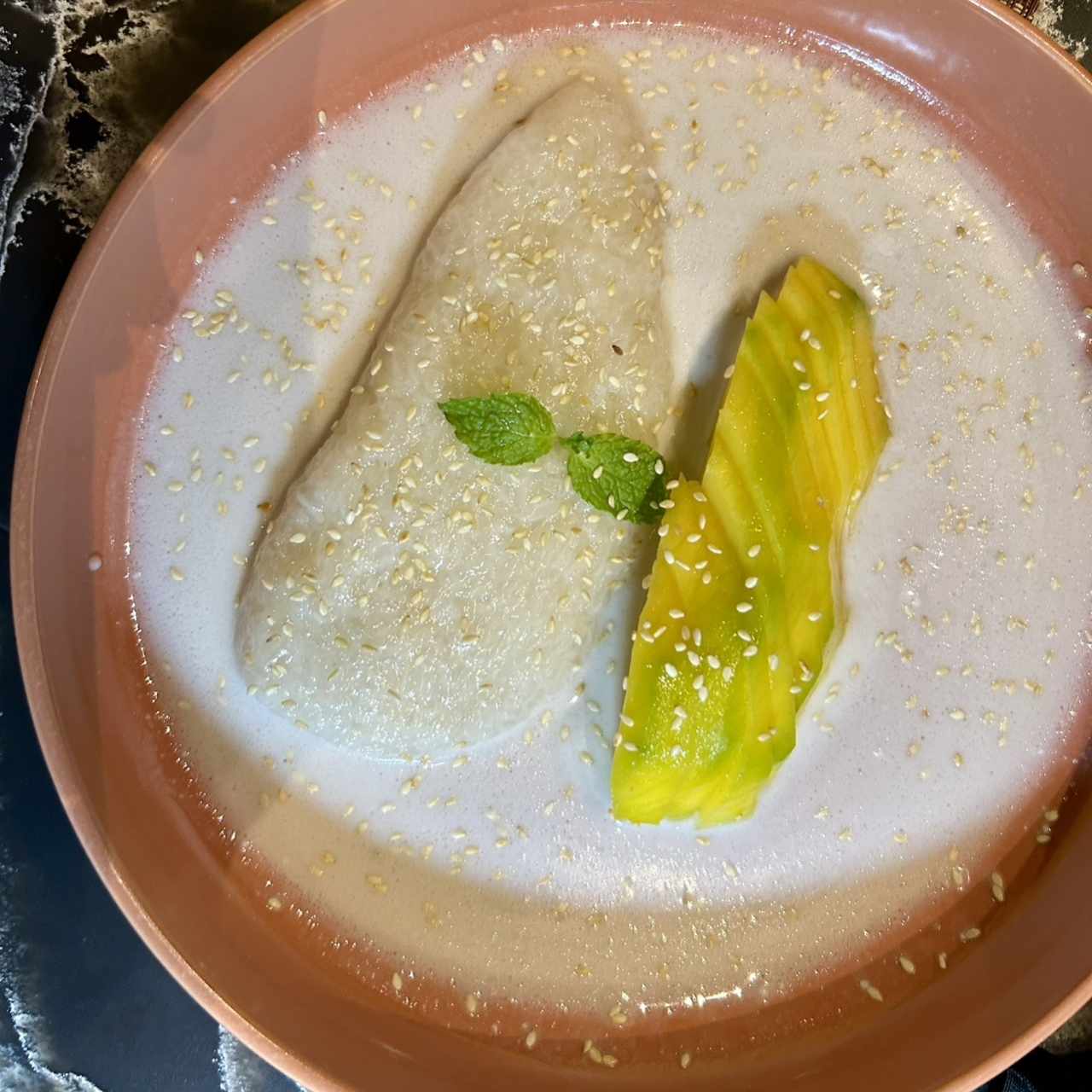 Sticky rice con mango (postre)