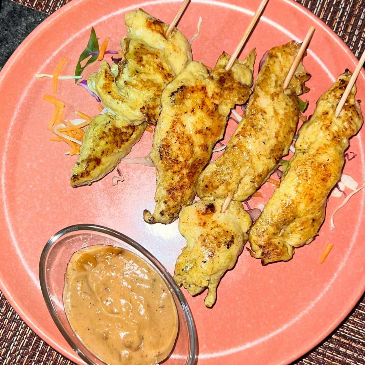 ENTRADAS - CHICKEN SATAY