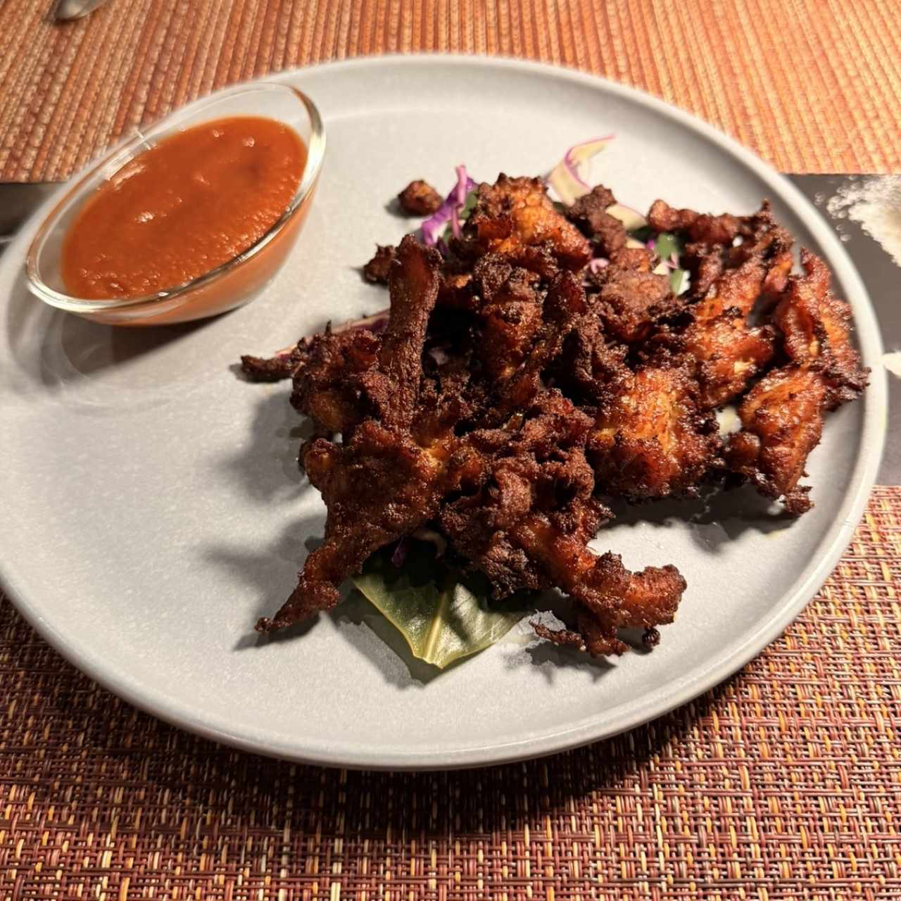 ENTRADAS - THAI CRISPY PORK