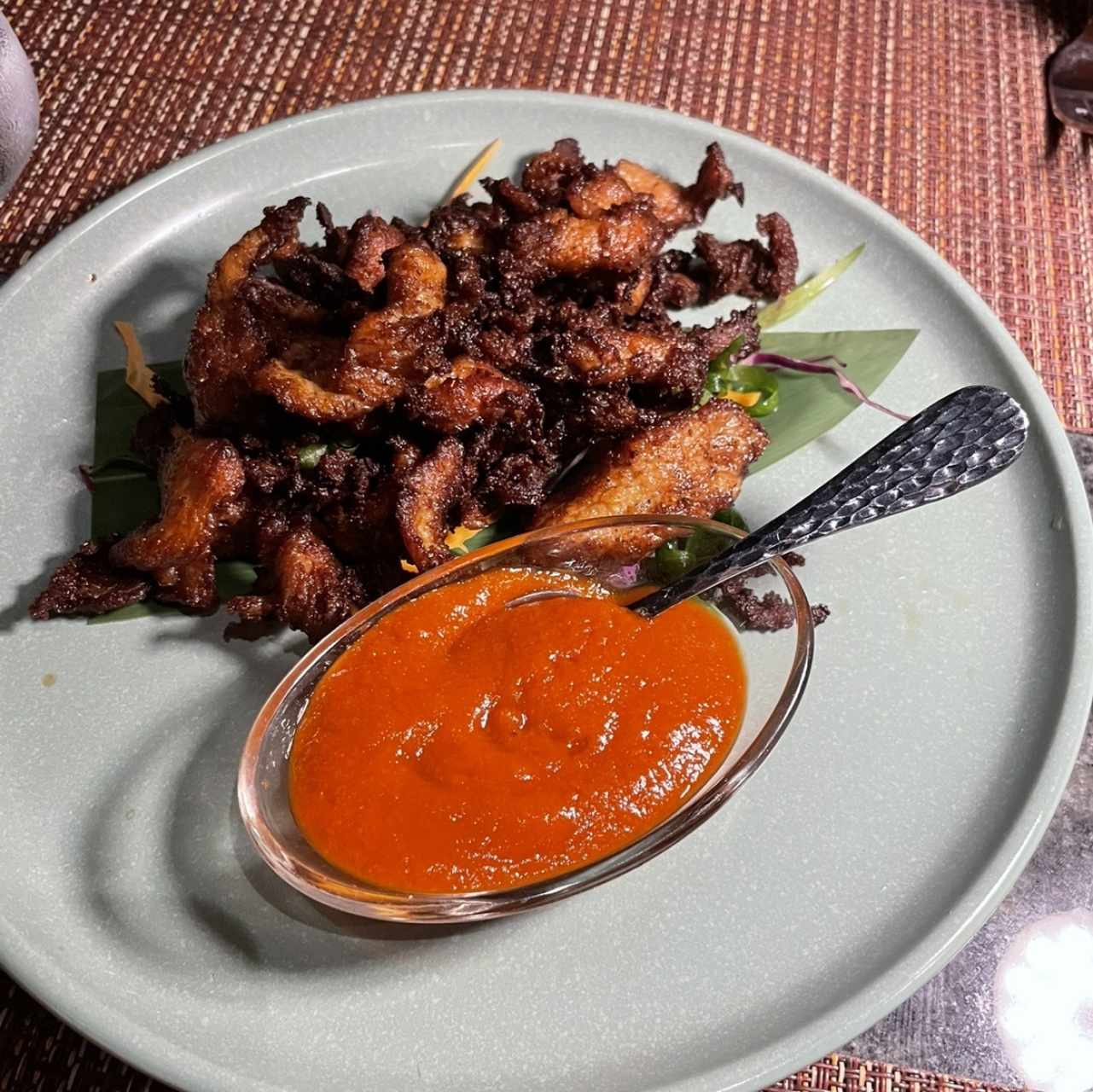 ENTRADAS - THAI CRISPY PORK