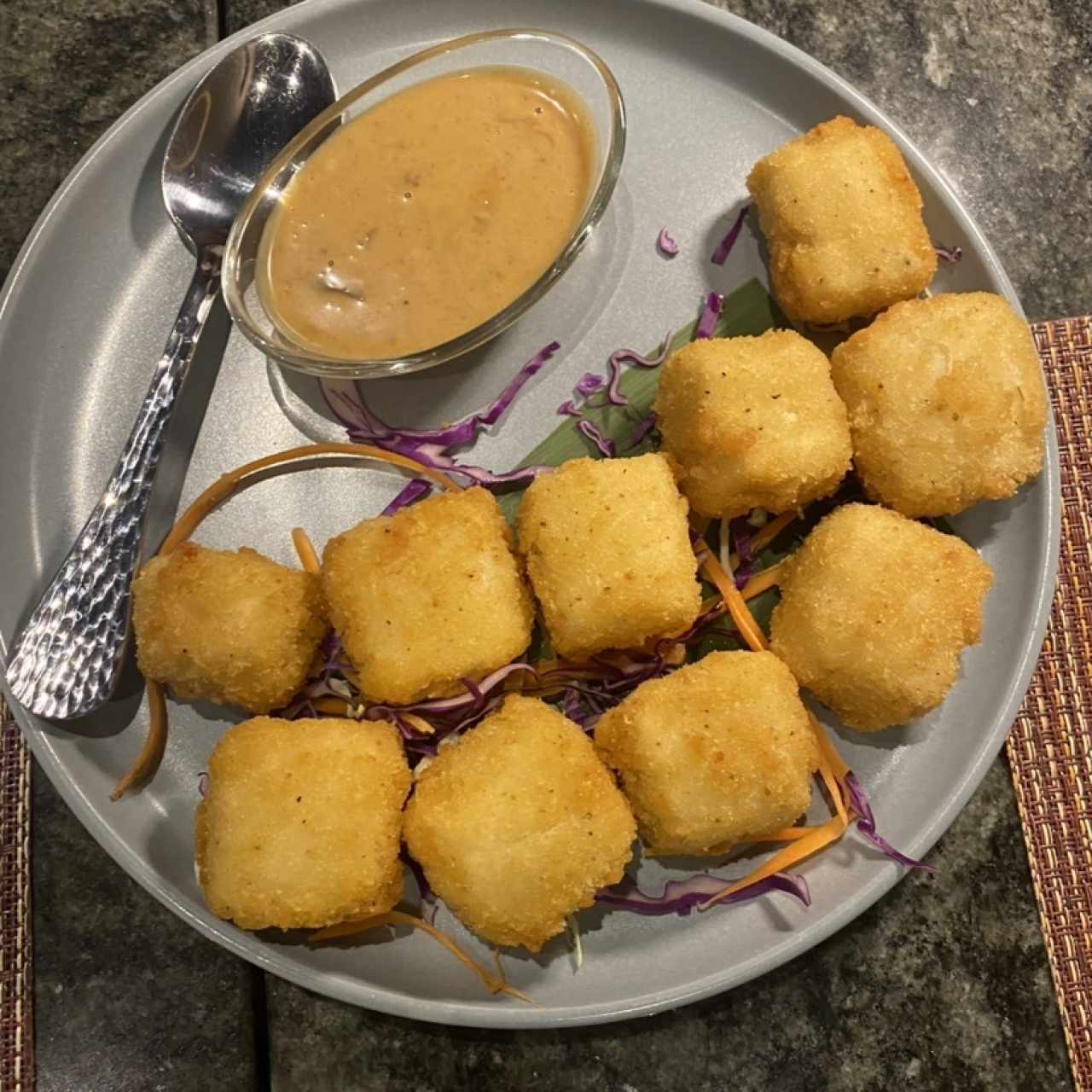 ENTRADAS - CRISPY TOFU
