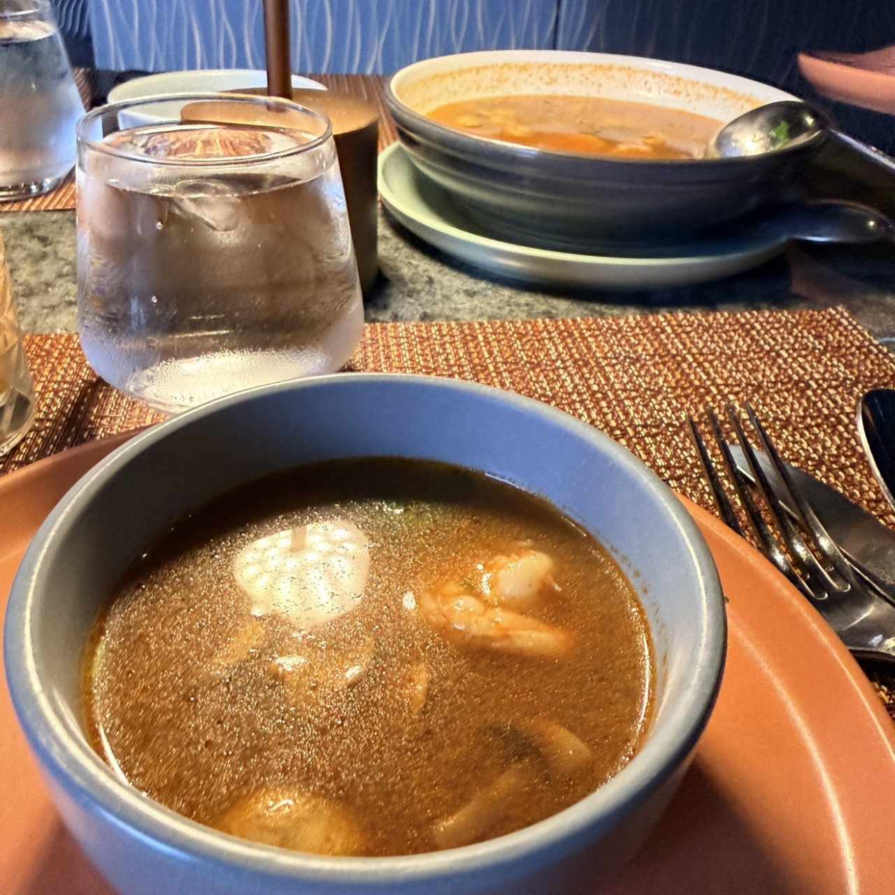 SOPAS - TOM YUM SOUP