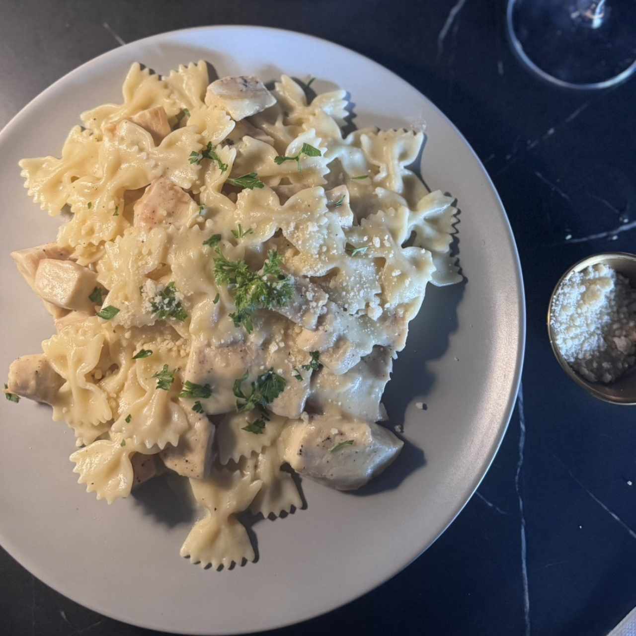 Farfalle con Pollo