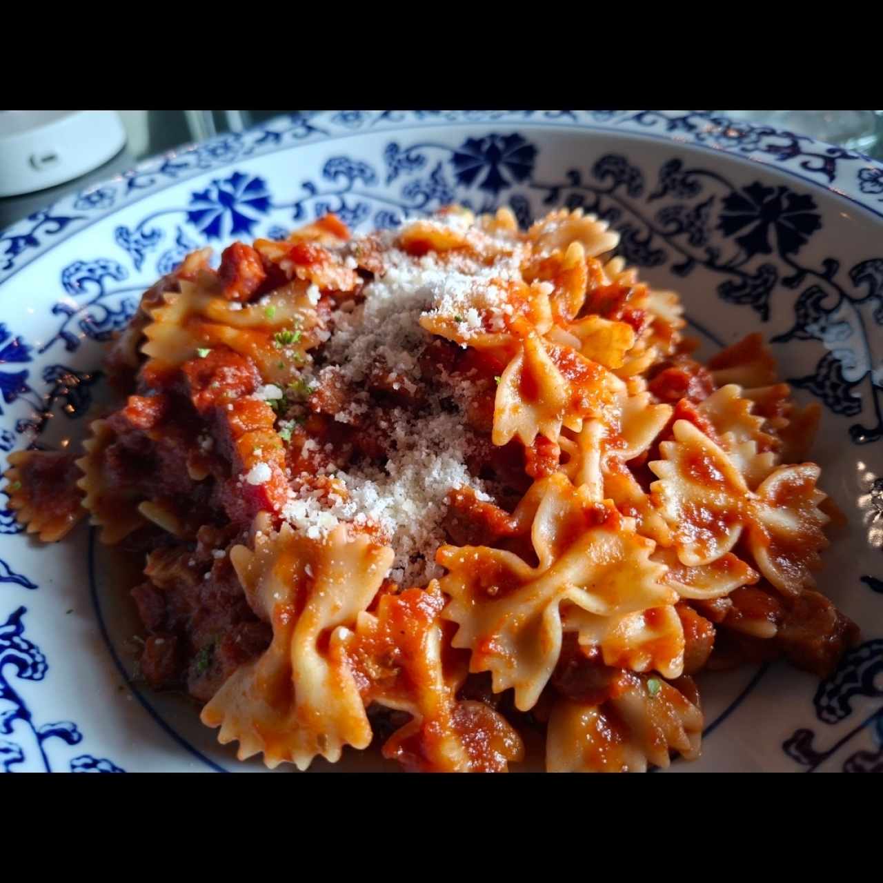 farfalle maiale