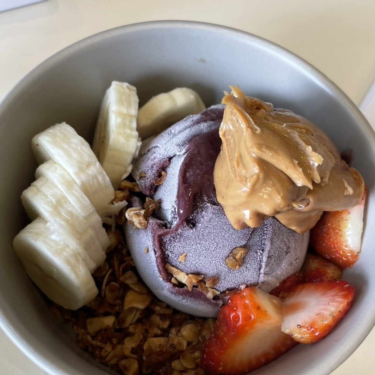 Acai bowl