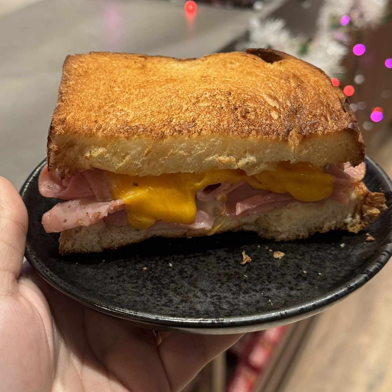 Sandwich jamón y queso