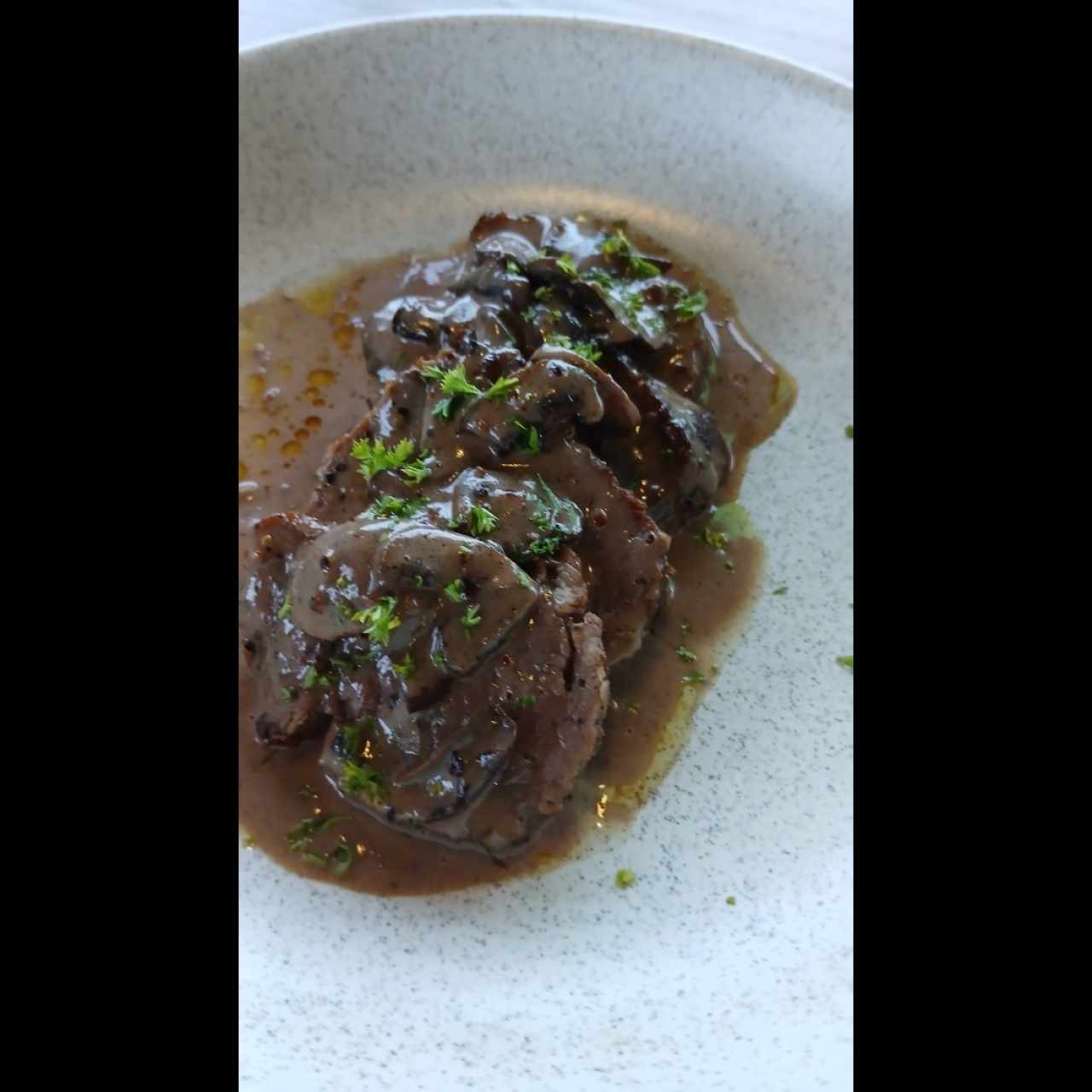 Filete de res a las 3 pimientas