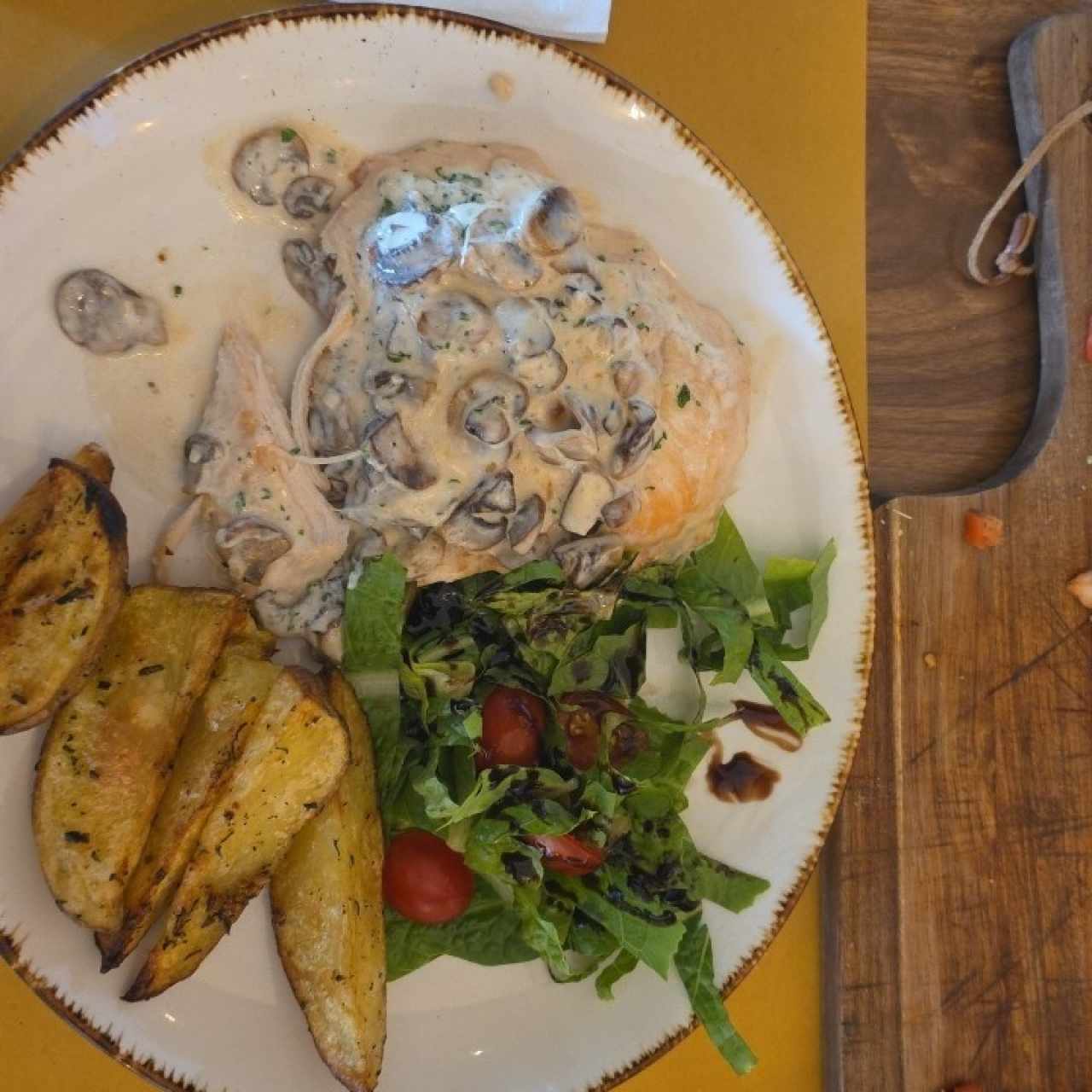 Filetto di Pollo con Funghi Freschi 