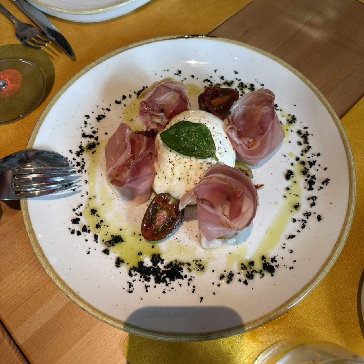 INSALATE - Burrata alla italy