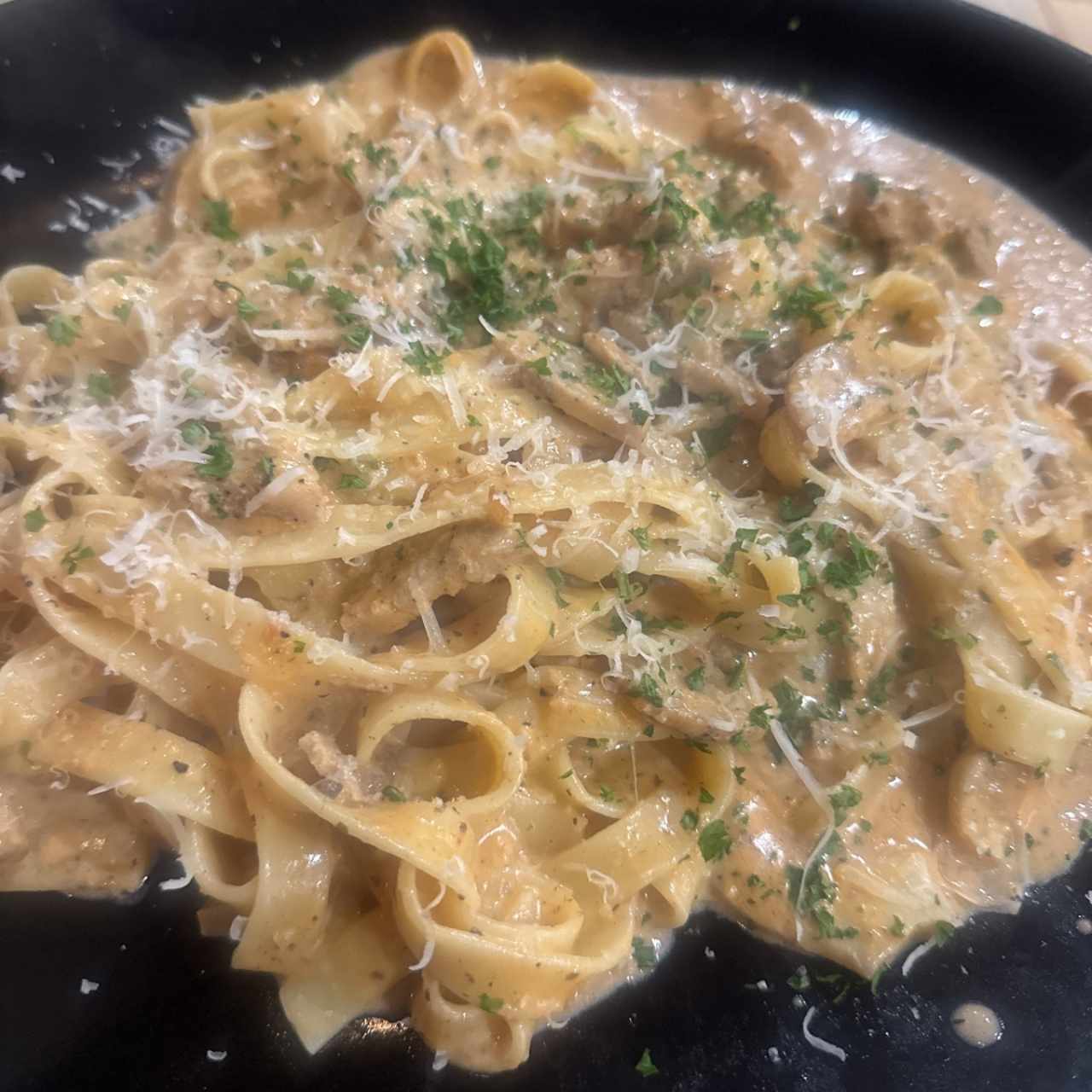 Fettuccine con chorizo toscana