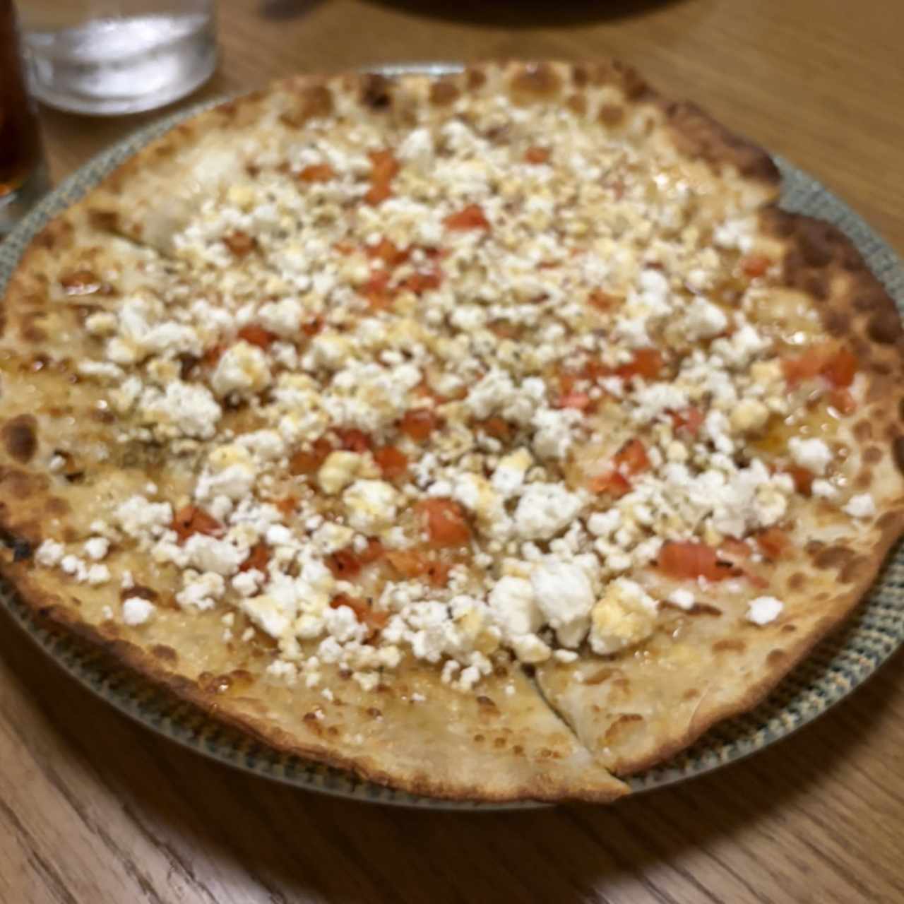 Tomate, queso feta y miel