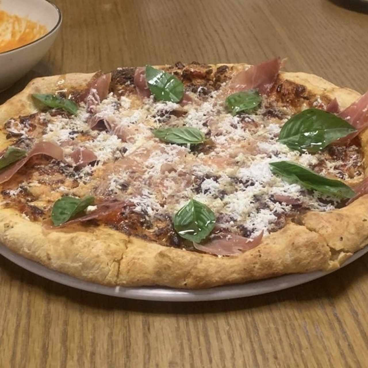 Pizza prosciutto
