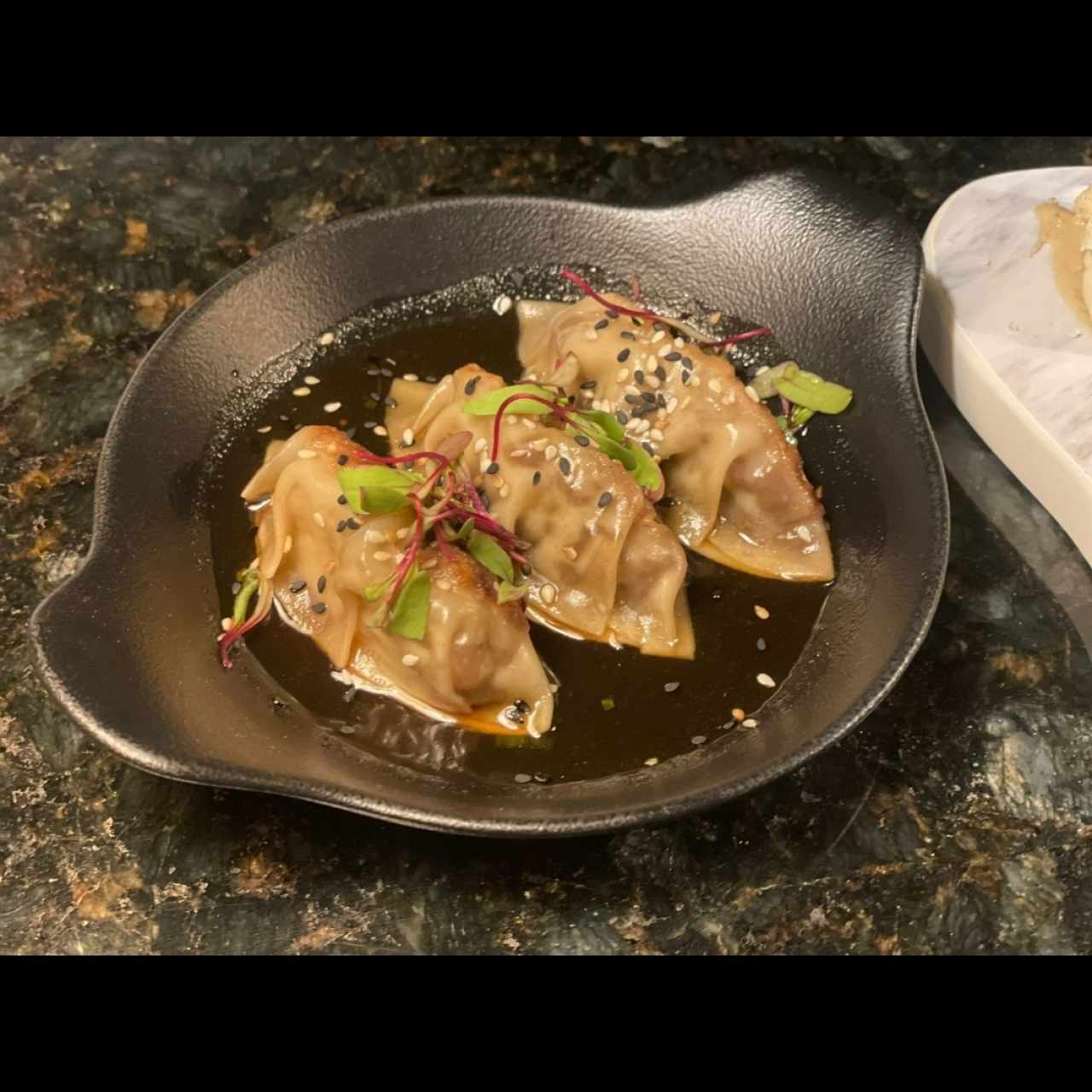 TO SHARE - Ribeye Gyosas (3 Unidades)