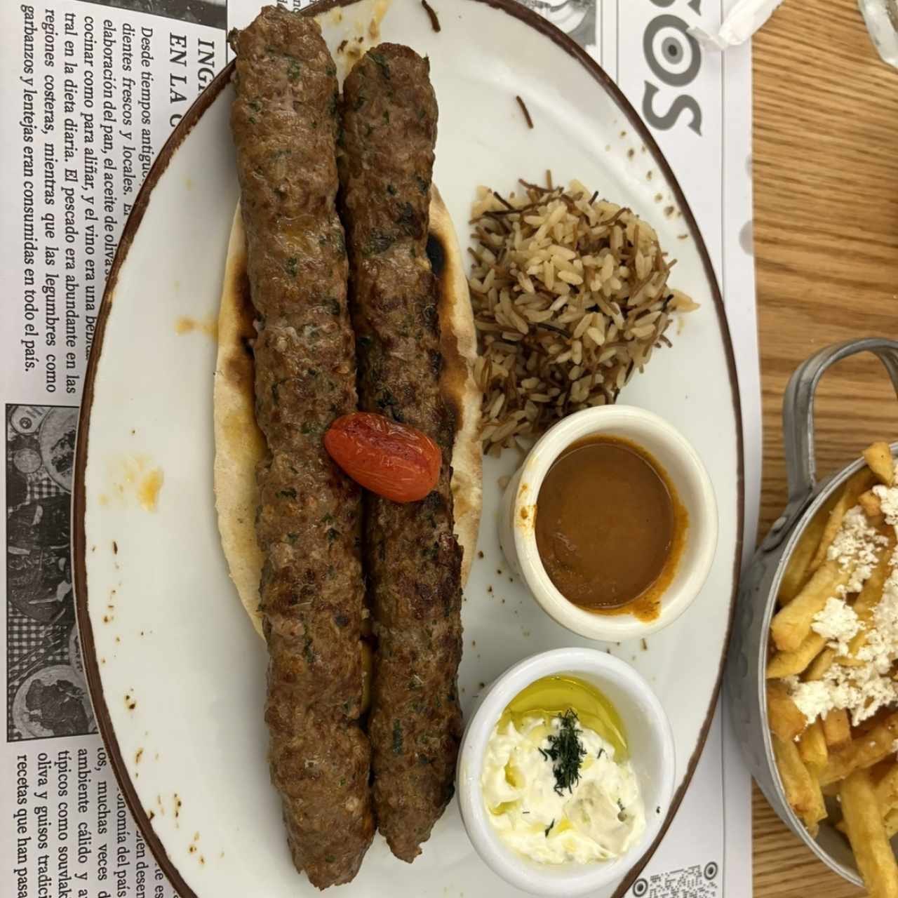 AL CARBÓN - NISOS KEBAB