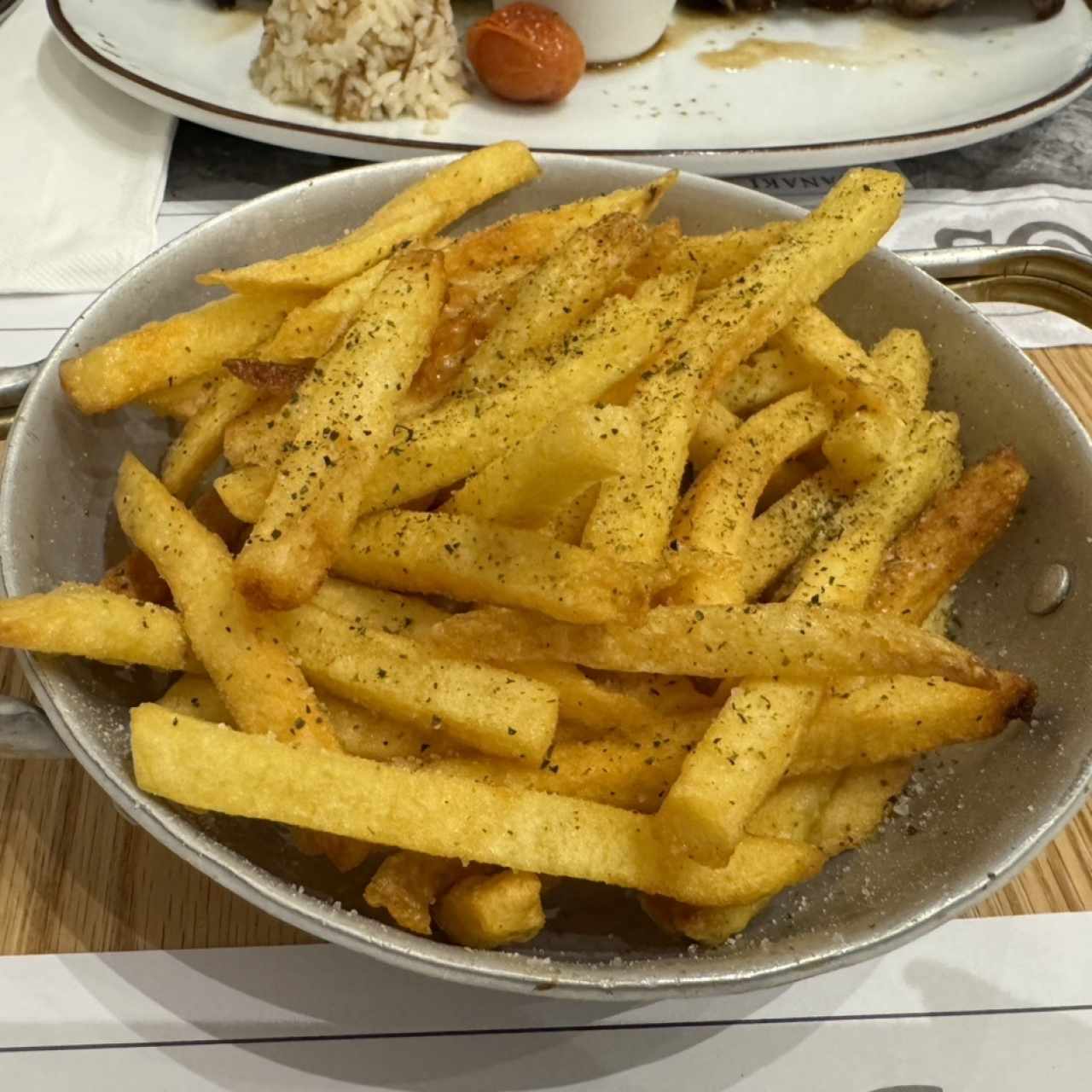 Papas fritas de la casa frescas