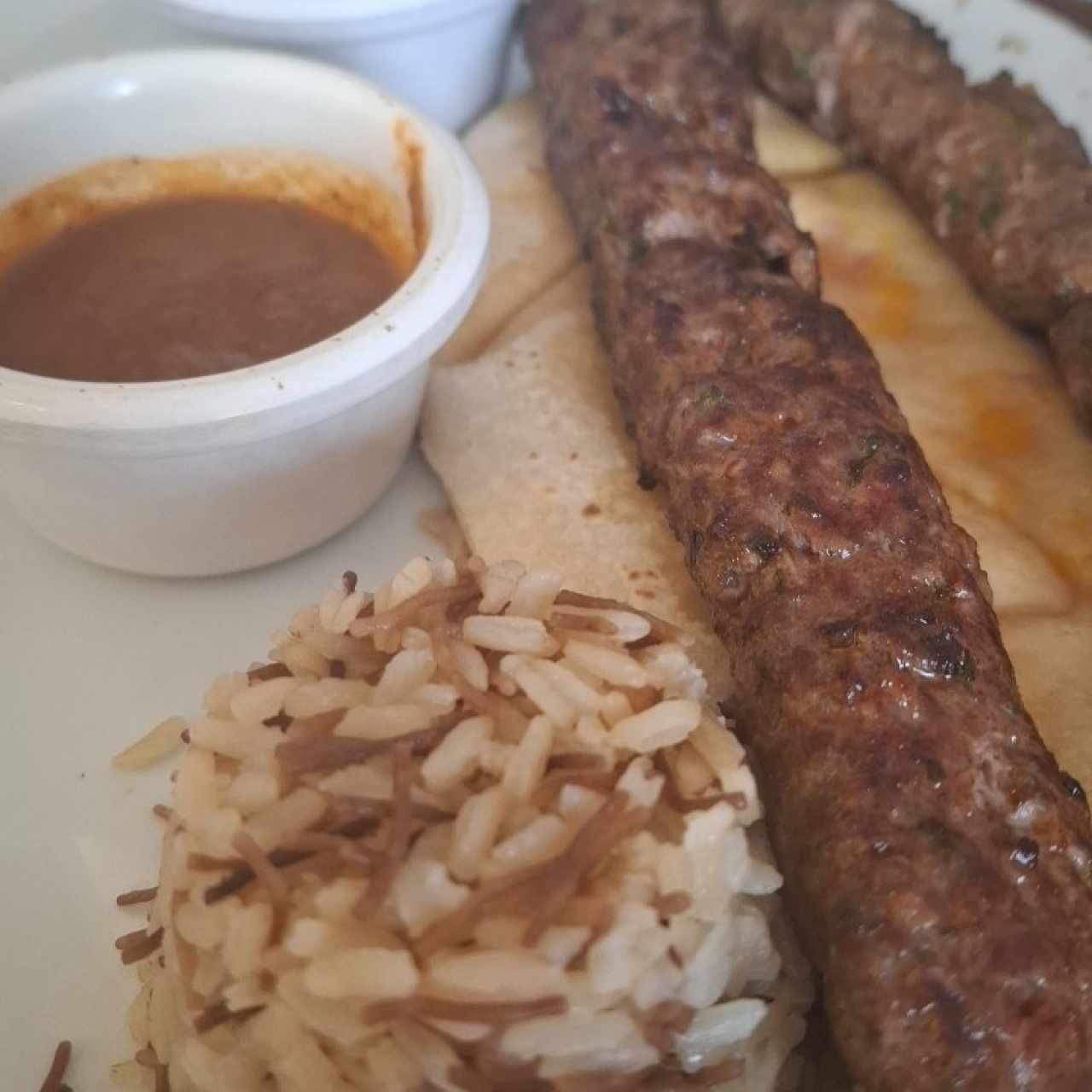 AL CARBÓN - NISOS KEBAB