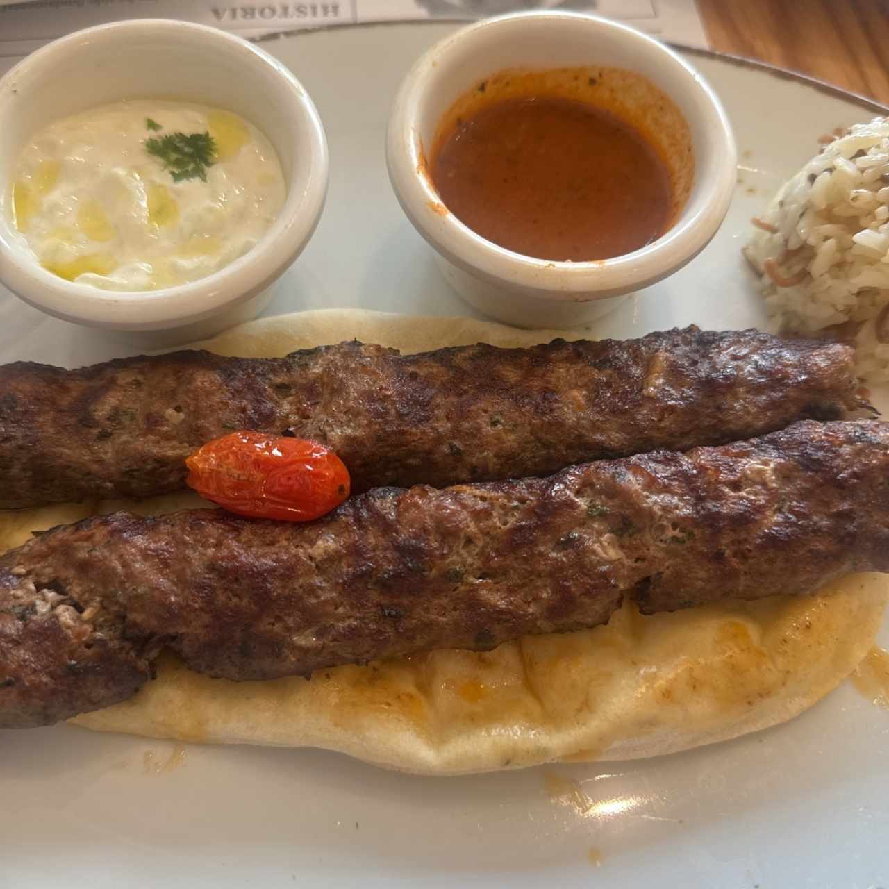 AL CARBÓN - NISOS KEBAB