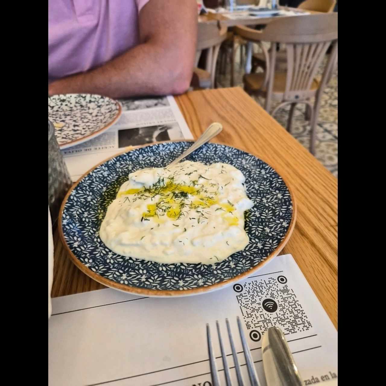 ENTRADAS FRIAS - TZATZIKI
