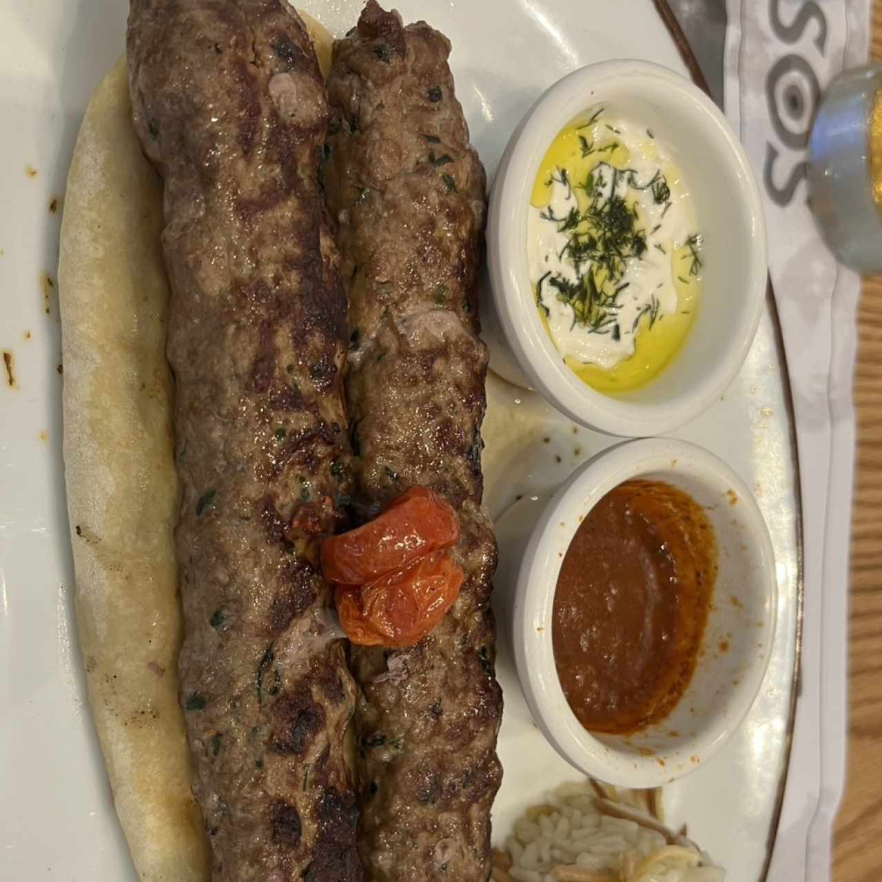 AL CARBÓN - NISOS KEBAB