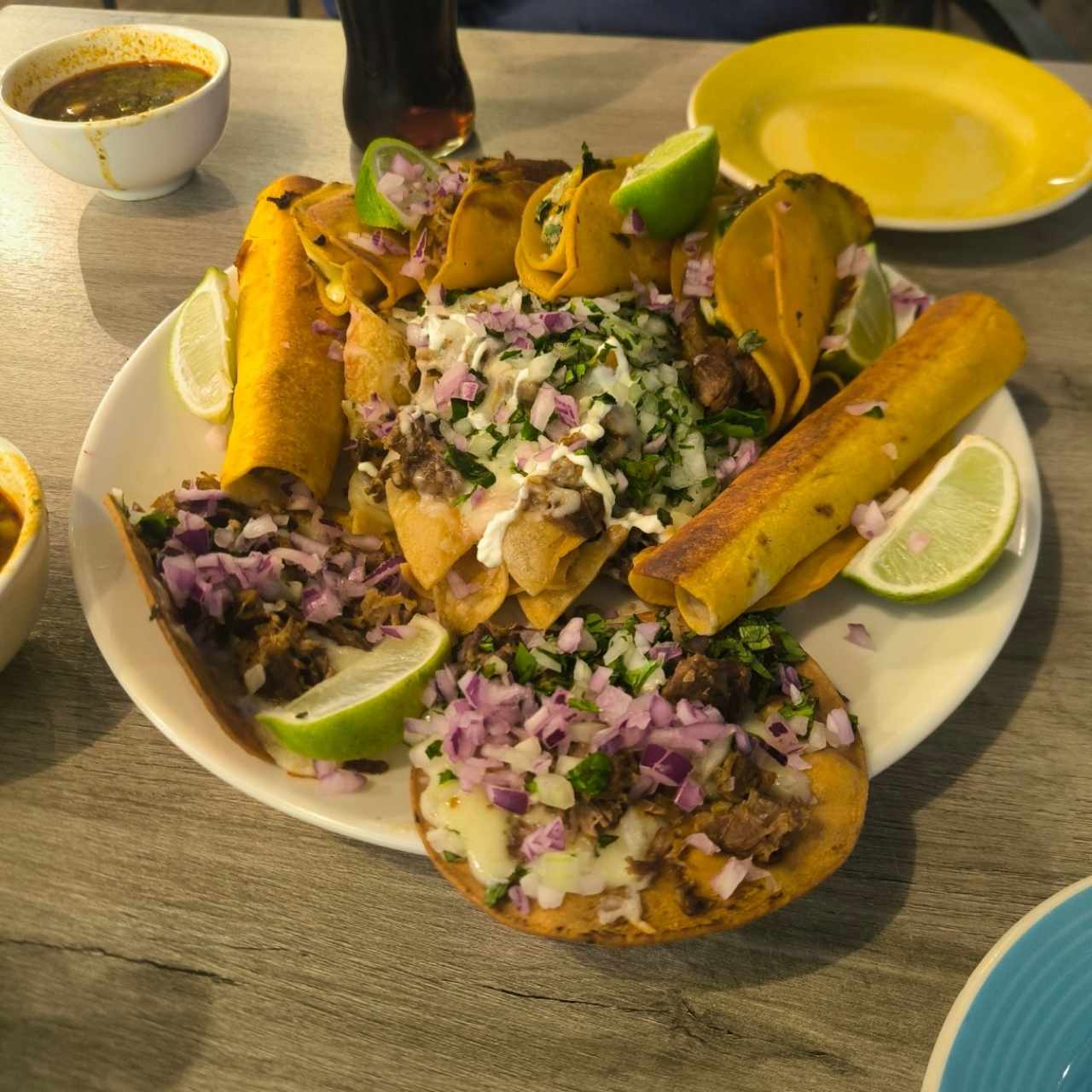 Bandeja de birria