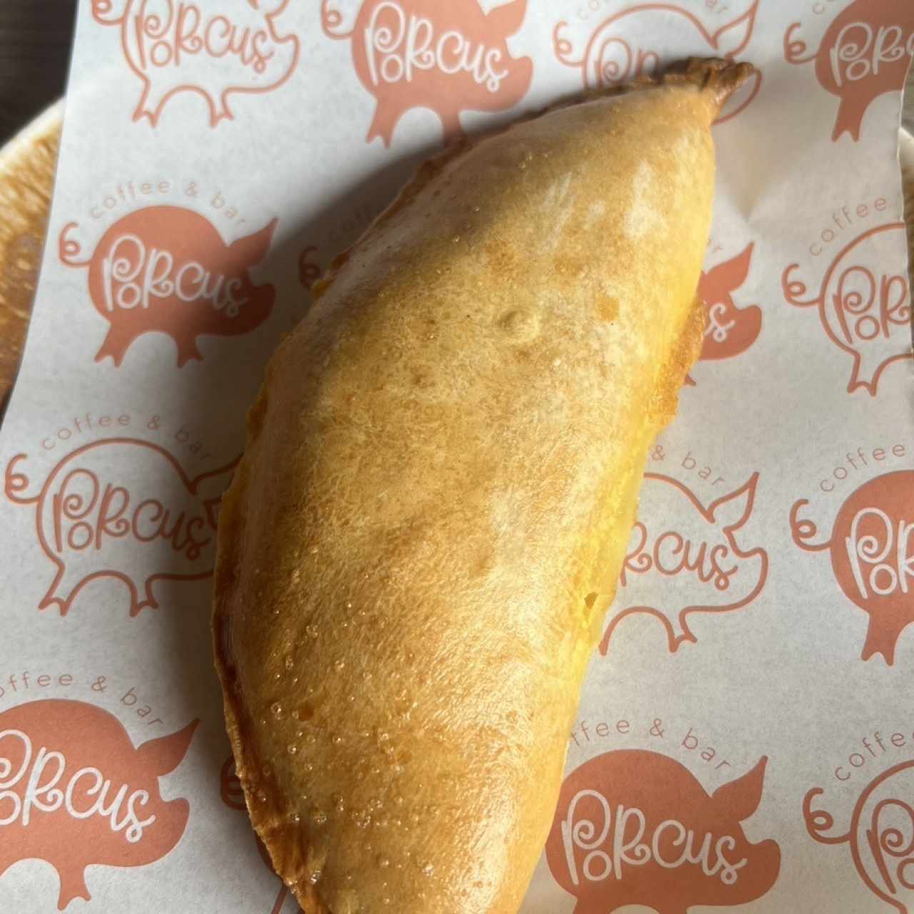 Empanada de Aji de Gallina