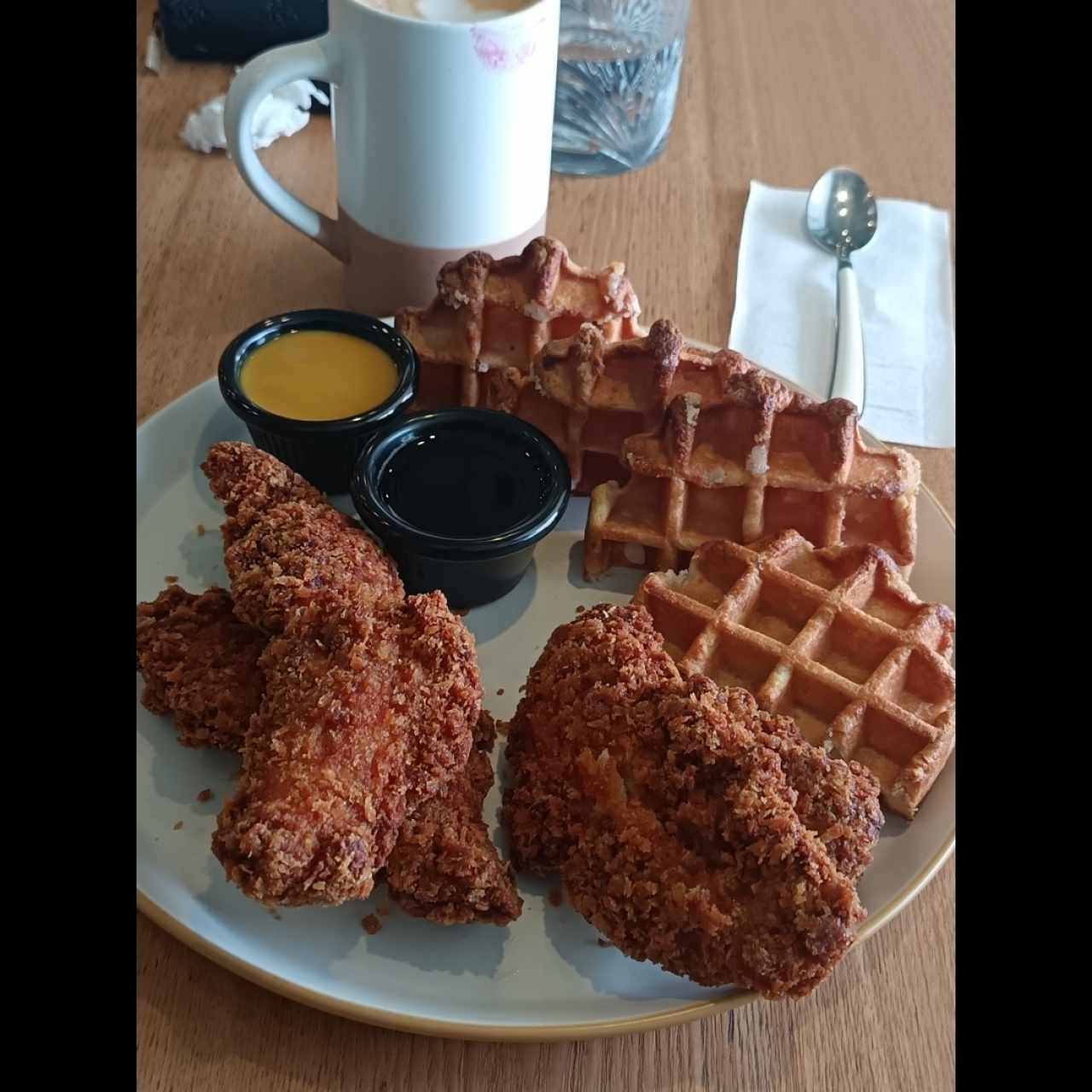 Chiken and waffle s 
