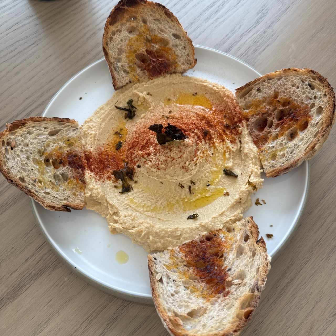 Saha hummus platter
