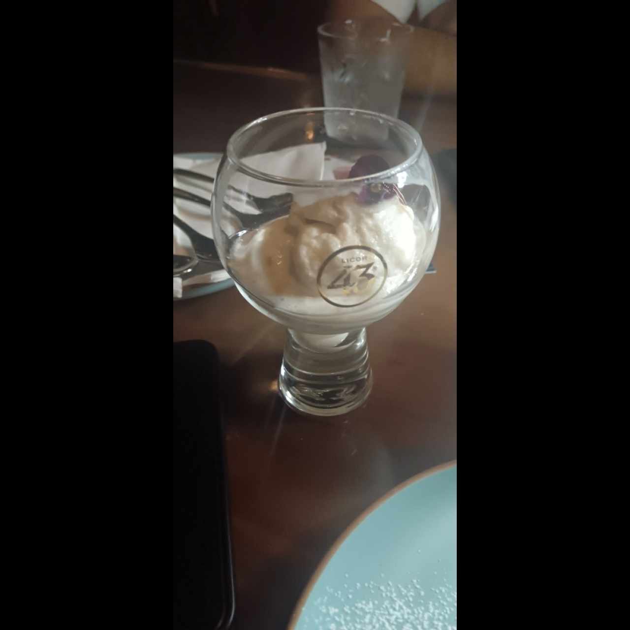Helado de rosas