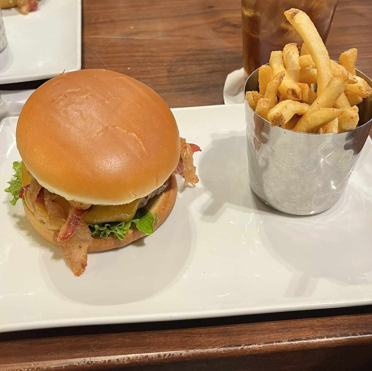 Cheesy bacon cheeseburger