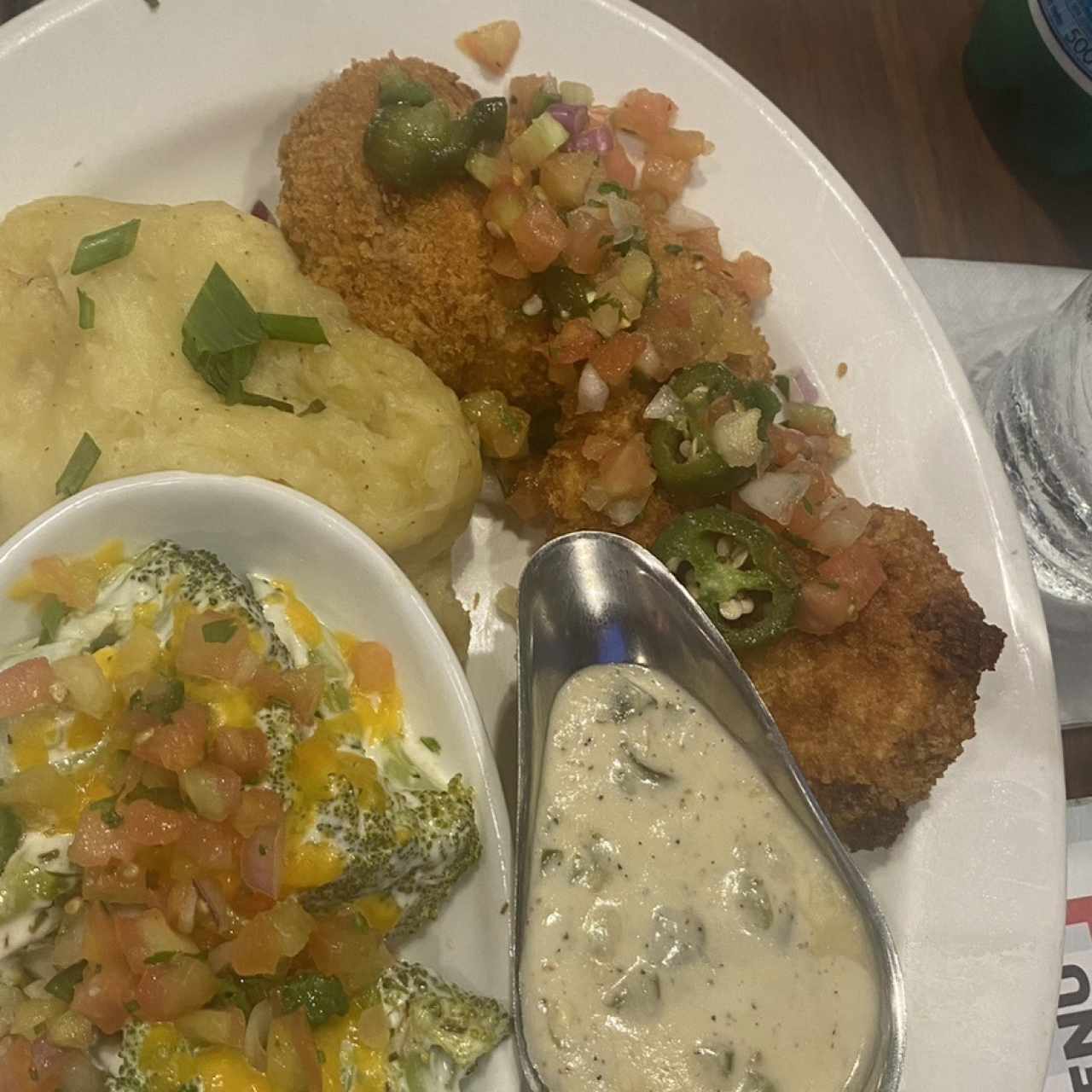 Pechugas cordon blue con ensalada