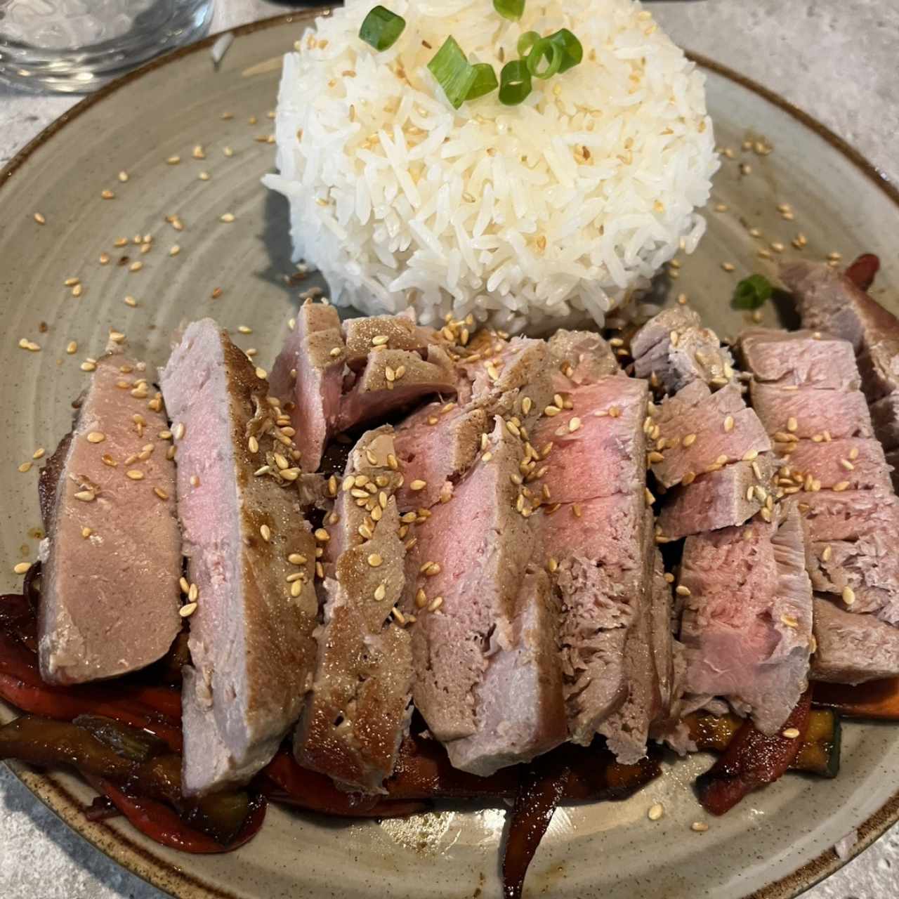 Atún Tataki