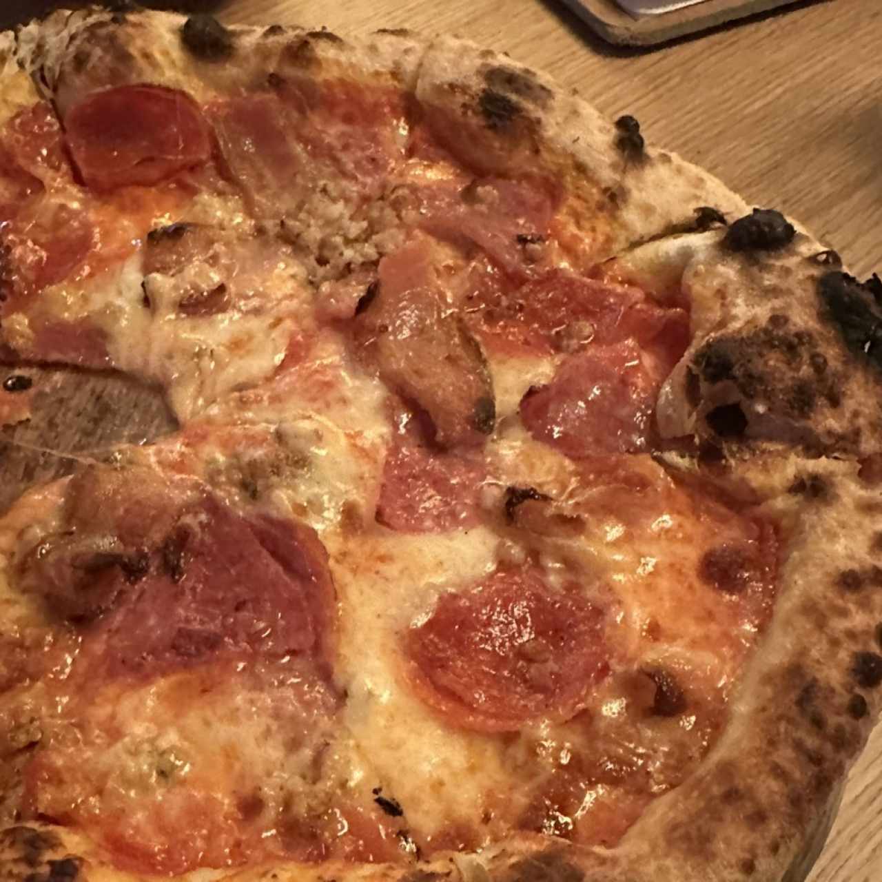 PIZZAS TRADICIONALES - CARNIVOR
