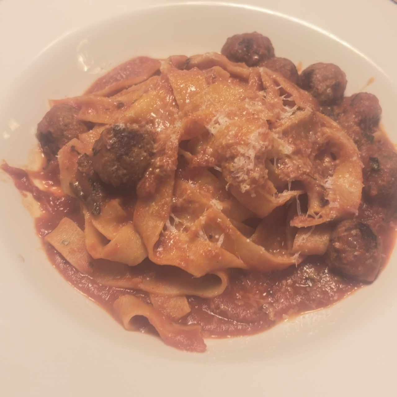 PASTA - PACCHERI ALLA BOLOGNESA