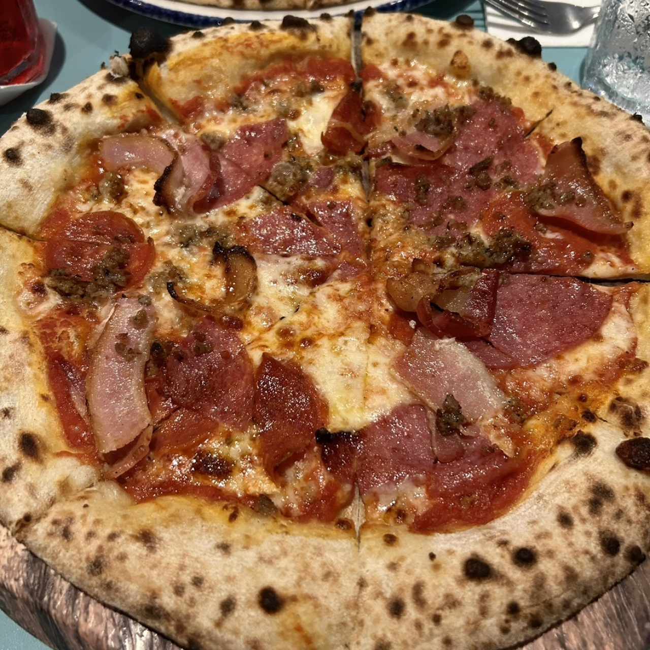 PIZZAS TRADICIONALES - CARNIVOR
