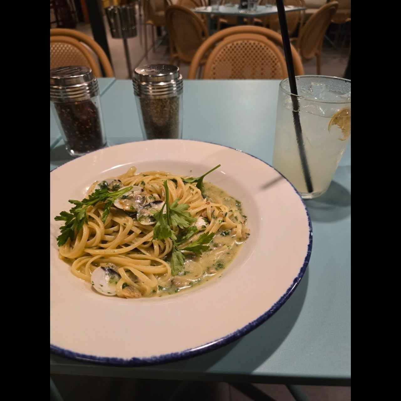 PASTA - LINGUINI VONGOLE