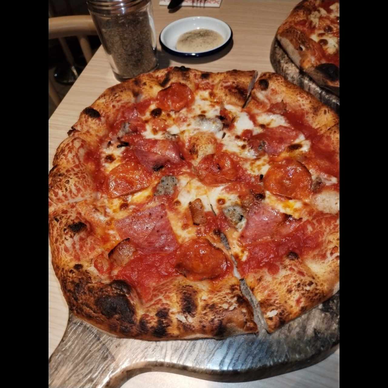 PIZZAS TRADICIONALES - CARNIVOR