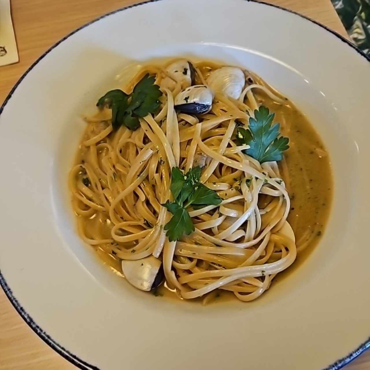 PASTA - LINGUINI VONGOLE