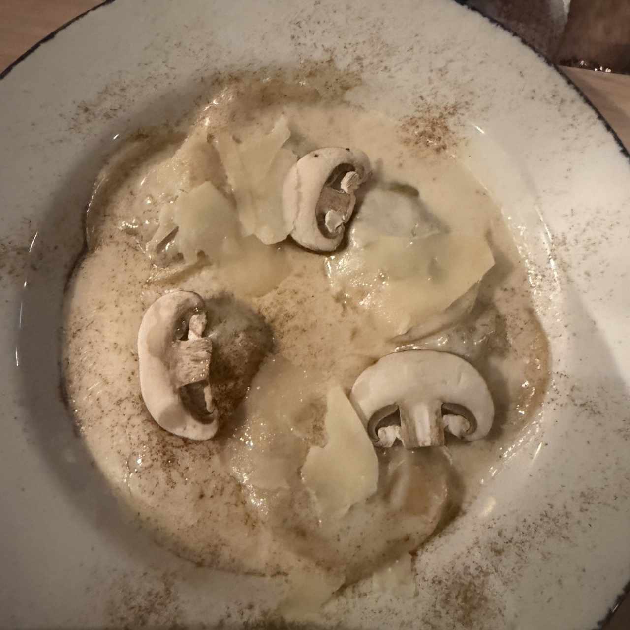 Pasta tortellini funghi porcini