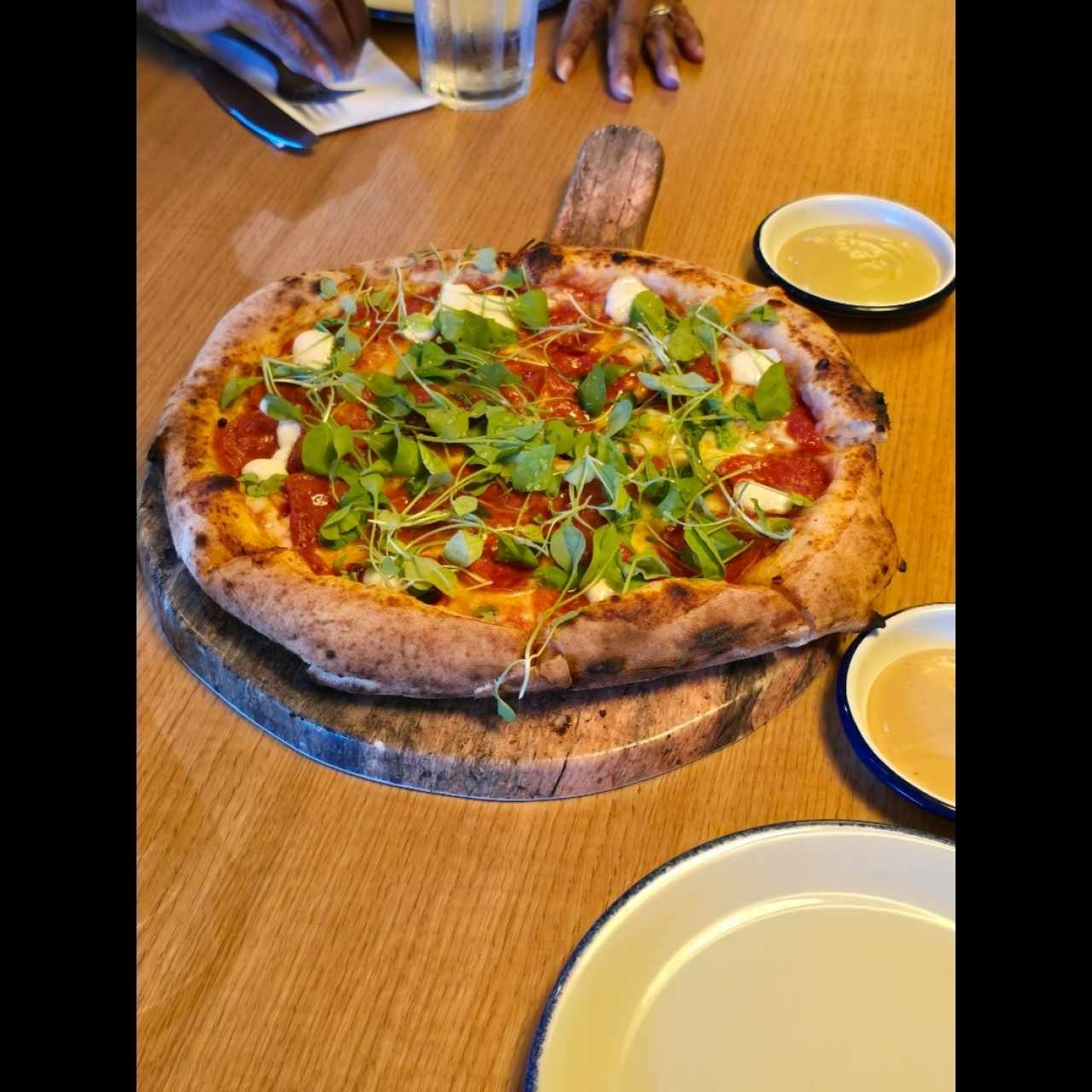 PIZZAS EXTRAORDINARIAS - LA COSA NOSTRA