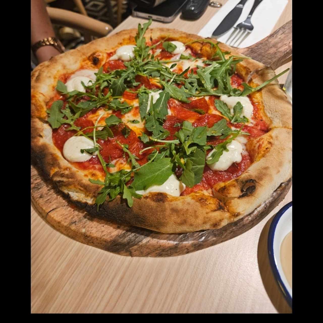 PIZZAS EXTRAORDINARIAS - LA COSA NOSTRA