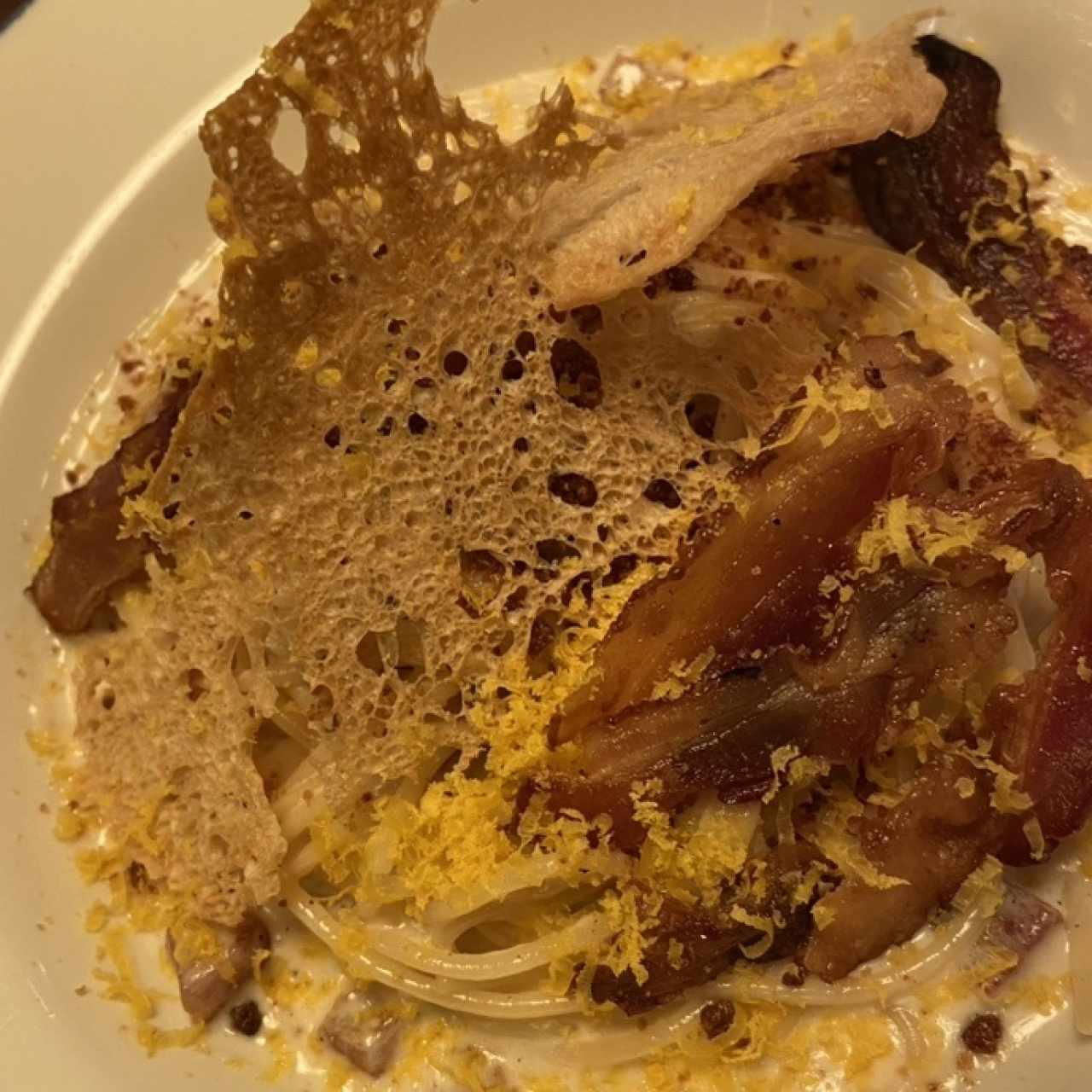RIGATONI NI CARBONARA NI ALFREDO