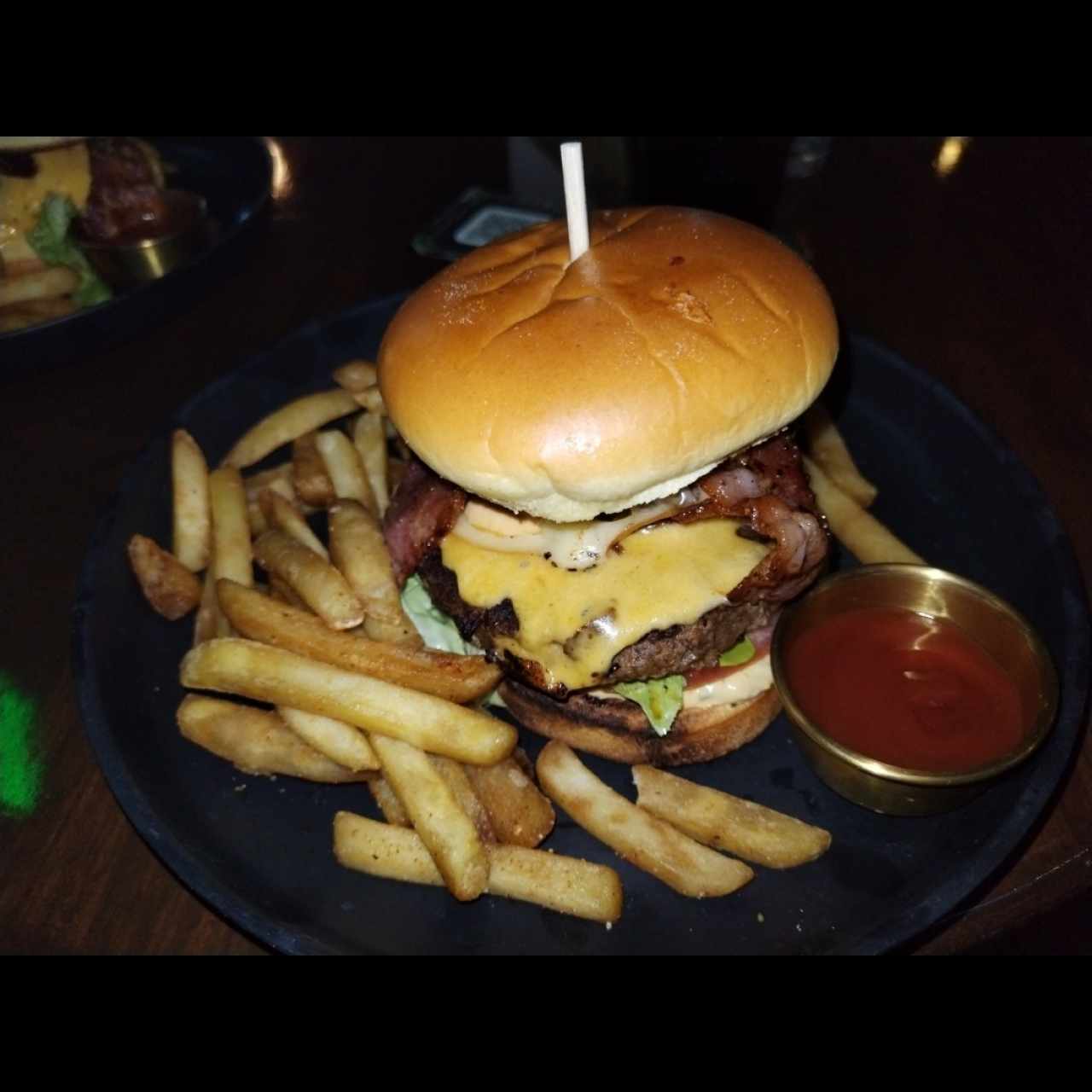 Classic cheese burger
