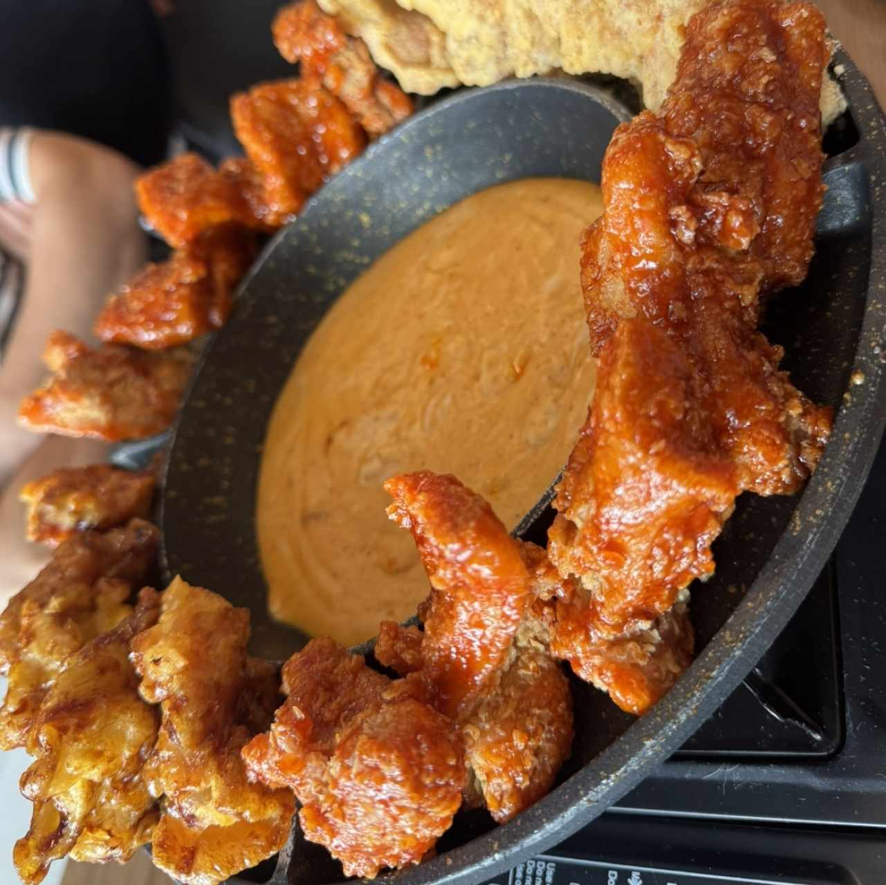 Pollo frito con queso