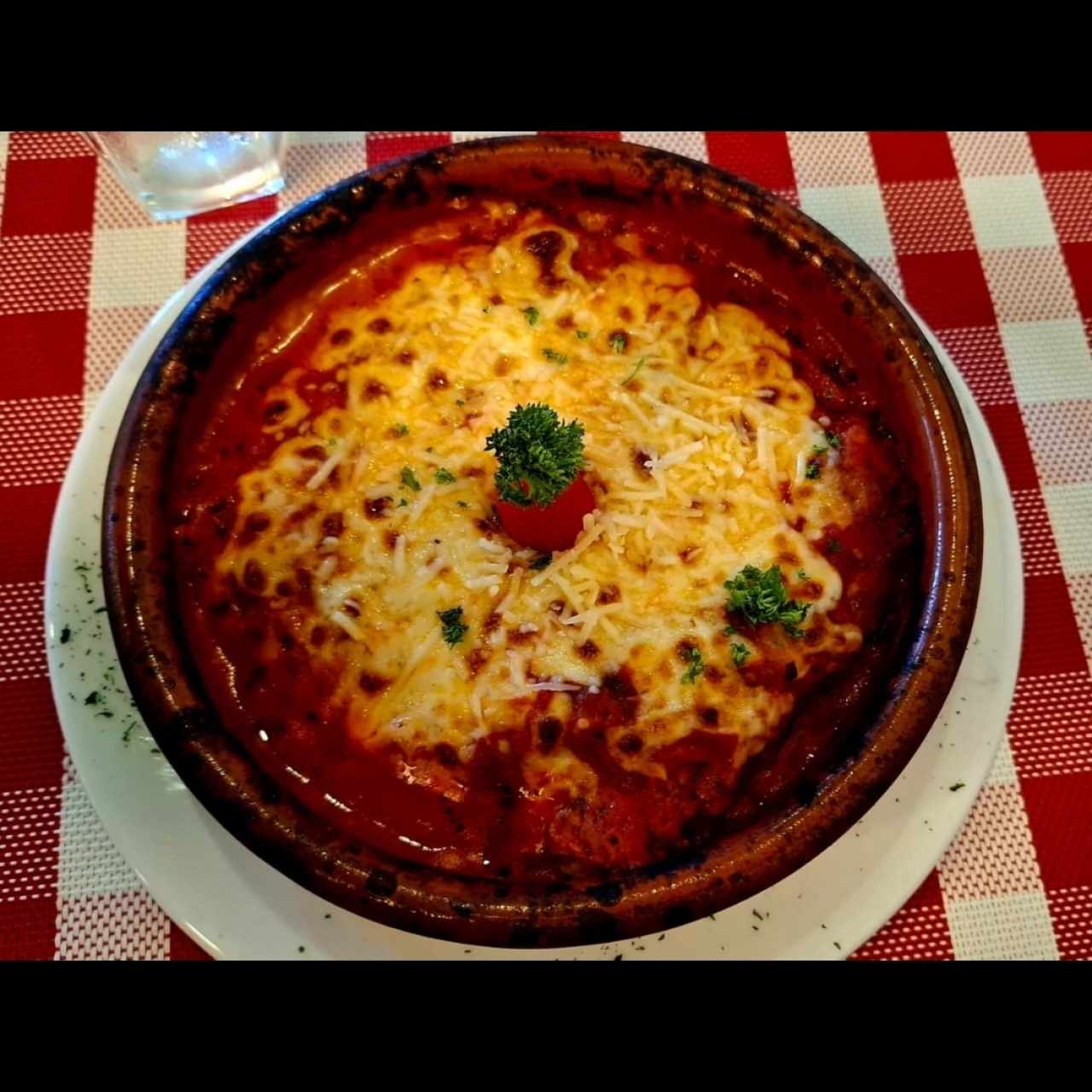 Riquísima lasagna. 