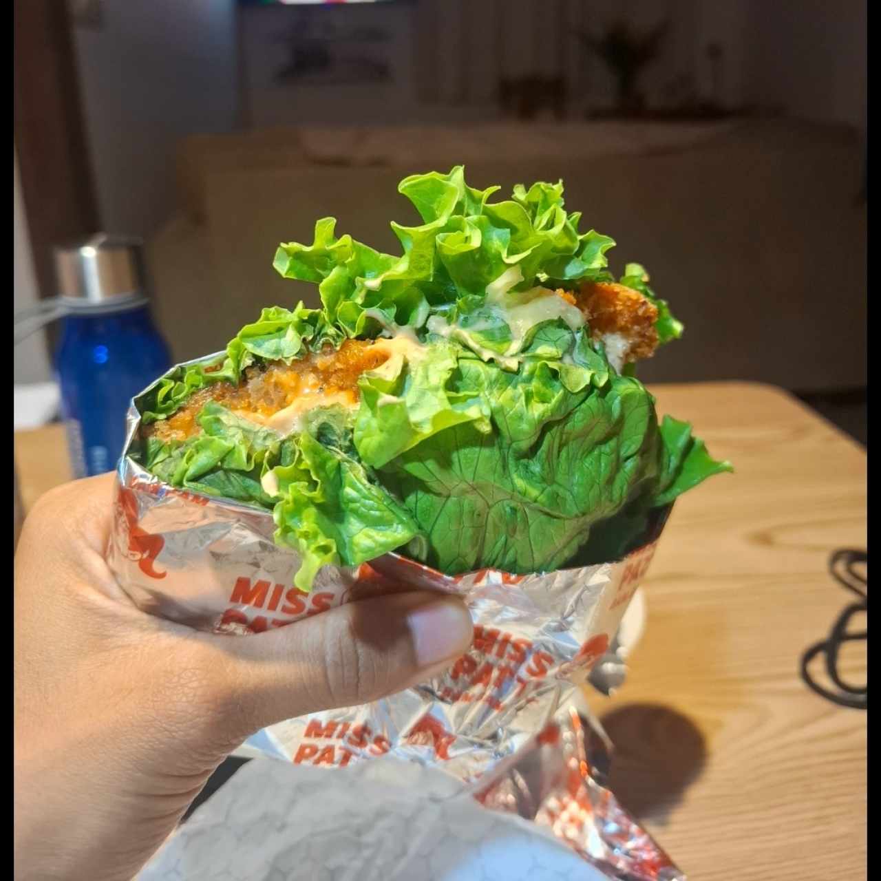 Chicken sandwich en lechuga 