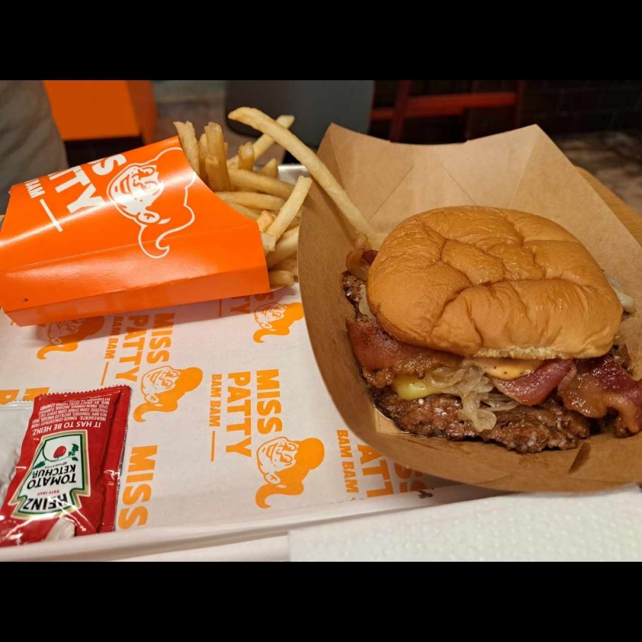 hamburguesa sencilla con bacon