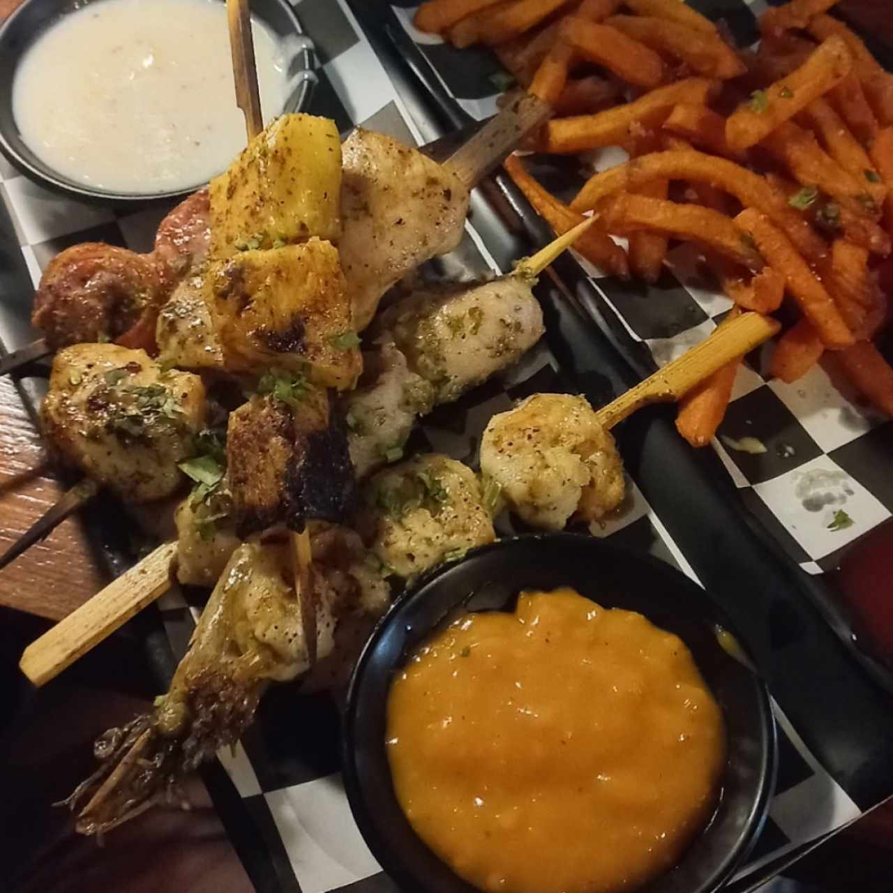 Brocheta mixta